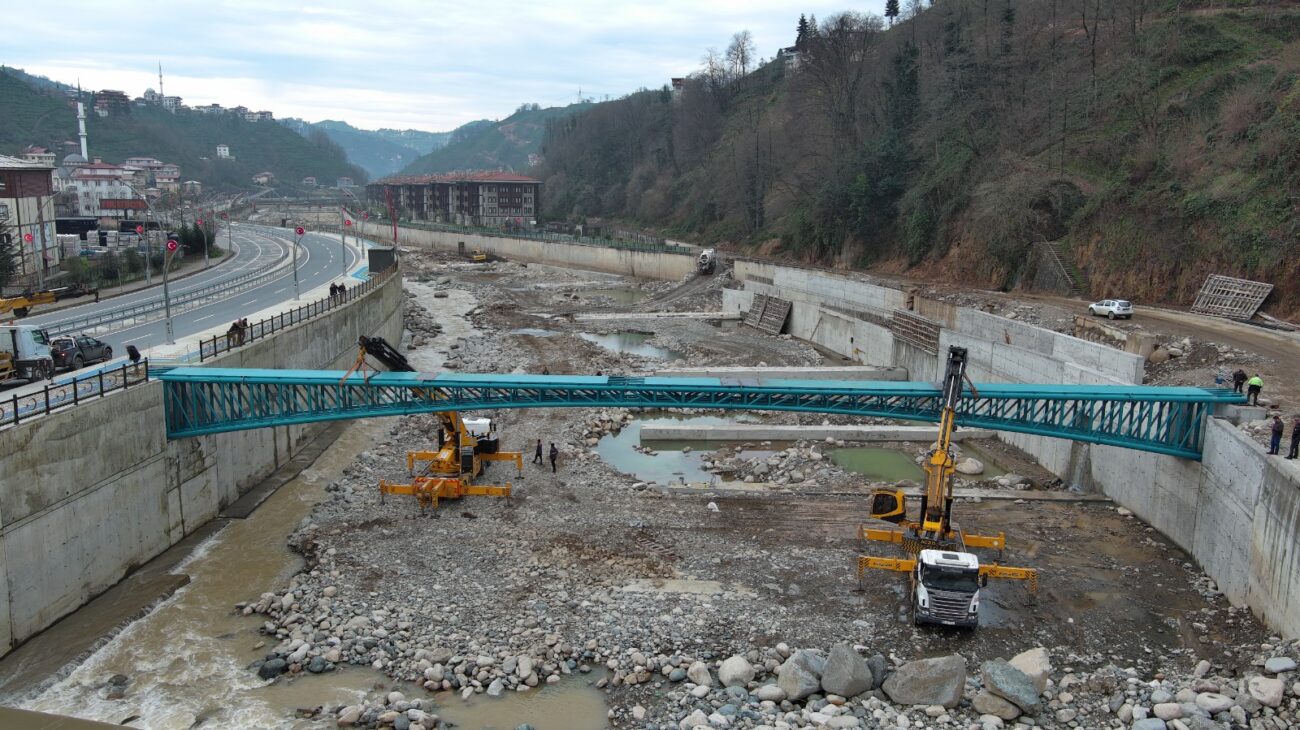 Rize,Güneysu DSİ Yaya Köprüsü